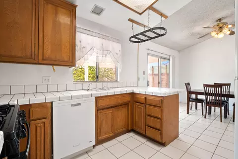 3564 Jupiter Ave, Palmdale, CA 93550 photo 10