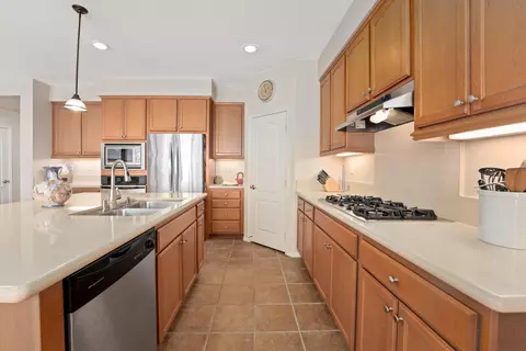 43136 Hampton St, Lancaster, CA 93536 photo 13