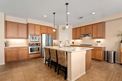 43136 Hampton St, Lancaster, CA 93536 photo 11