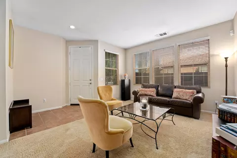 43136 Hampton St, Lancaster, CA 93536 photo 6