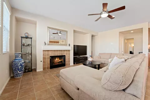 43136 Hampton St, Lancaster, CA 93536 photo 9