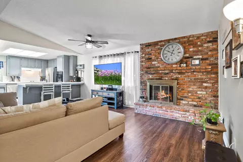 44147 Soft Ave, Lancaster, CA 93536 photo 9