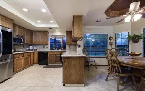 2829 Vahan Ct, Lancaster, CA 93536 photo 23