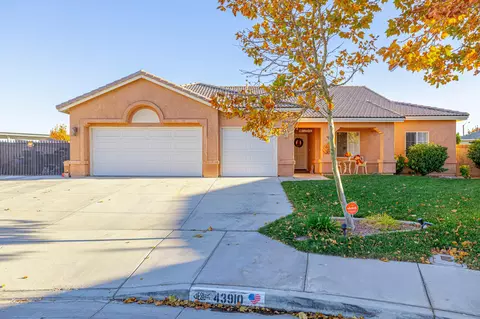 43910 Johns Ct, Lancaster, CA 93536 photo 1