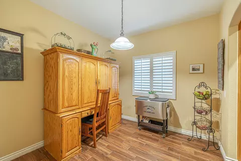 43910 Johns Ct, Lancaster, CA 93536 photo 10