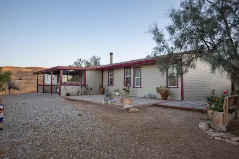 1943 Carson Mesa Rd E, Palmdale, CA 93550 photo 9