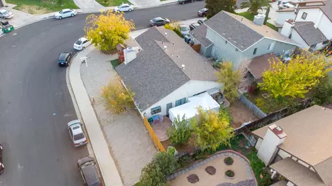 4839 Karling Pl, Palmdale, CA 93552 photo 3