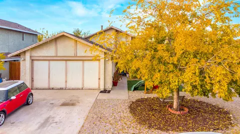 4839 Karling Pl, Palmdale, CA 93552 photo 2