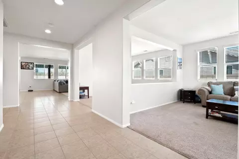 1745 Whitlatch Dr, Lancaster, CA 93535 photo 5