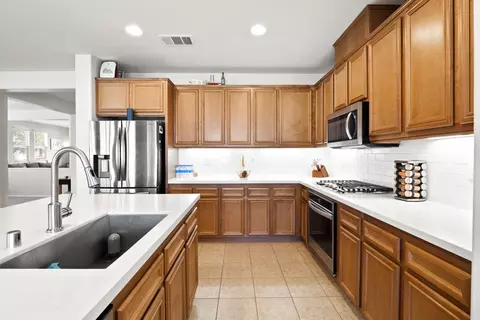1745 Whitlatch Dr, Lancaster, CA 93535 photo 15