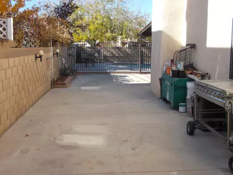 43335 8th St E, Lancaster, CA 93535 photo 4
