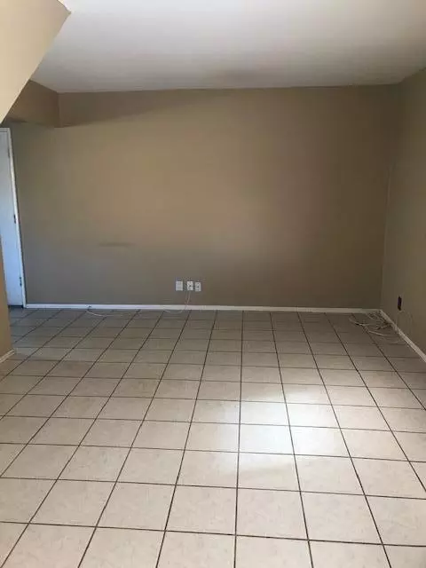 3041 Willowbrook Ave, Palmdale, CA 93551 photo 7