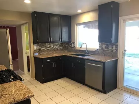 3041 Willowbrook Ave, Palmdale, CA 93551 photo 11
