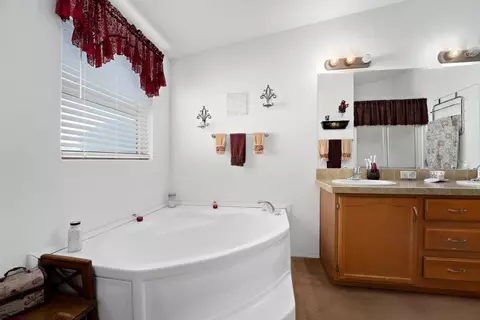 8161 Avenue E8 W, Lancaster, CA 93536 photo 14