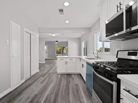 44544 Cedar Ave, Lancaster, CA 93534 photo 21