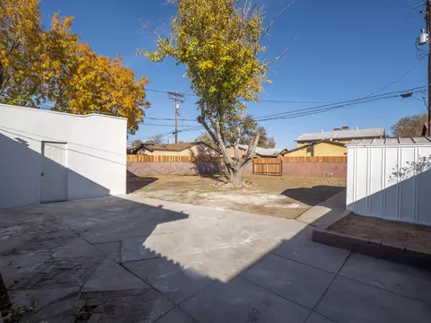 44544 Cedar Ave, Lancaster, CA 93534 photo 5