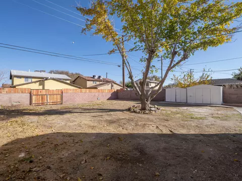 44544 Cedar Ave, Lancaster, CA 93534 photo 6