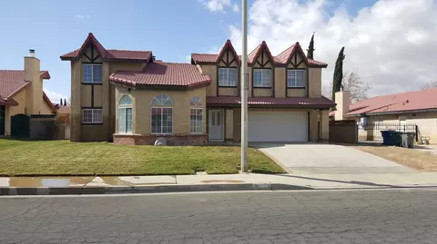 43735 17th St E, Lancaster, CA 93535 photo 1