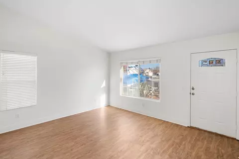 43361 33rd St E, Lancaster, CA 93535 photo 2
