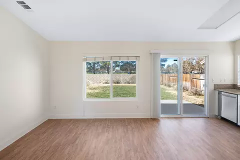 43361 33rd St E, Lancaster, CA 93535 photo 4