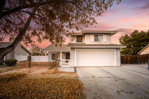 2541 Lumber St W, Lancaster, CA 93536