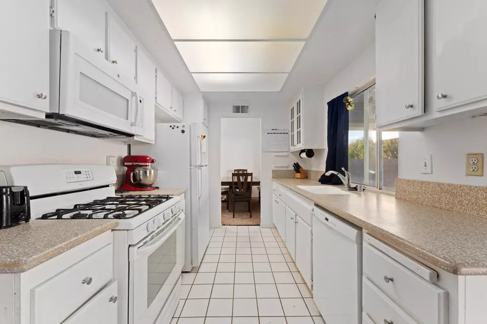  2541 Lumber St W, Lancaster, CA 93536 photo 10