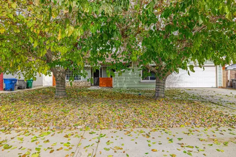 3543 Apollo Ave, Palmdale, CA 93550 photo 5