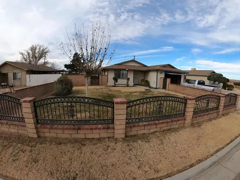 12675 Sugar St, Boron, CA 93516 photo 3