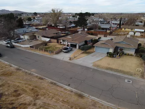 12675 Sugar St, Boron, CA 93516 photo 8