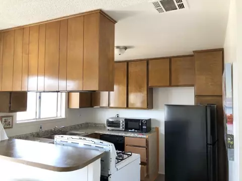 12982 Mohawk Rd, Apple Valley, CA 92308 photo 8