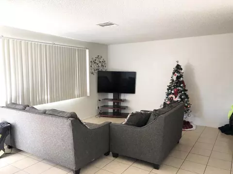 12982 Mohawk Rd, Apple Valley, CA 92308 photo 5