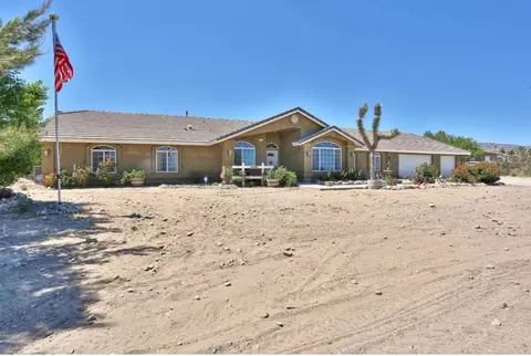 257 Calaveras Rd, Pinon Hills, CA 92372 photo 1