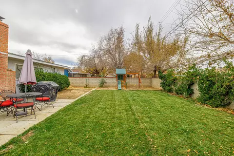 44015 Fig Ave, Lancaster, CA 93534 photo 27