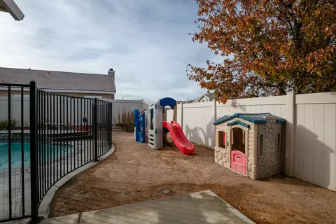 37051 Sabal Ave, Palmdale, CA 93552 photo 21