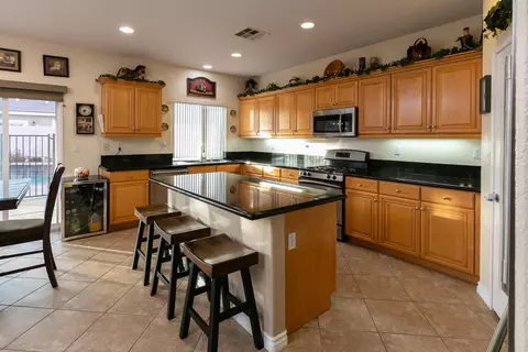 37051 Sabal Ave, Palmdale, CA 93552 photo 6