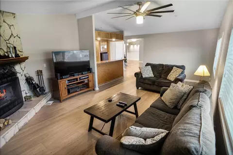 2915 Adams St W, Acton, CA 93510 photo 13