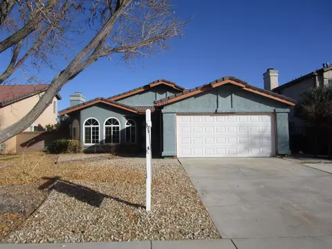 43832 Silver Bow Rd, Lancaster, CA 93535 photo 1