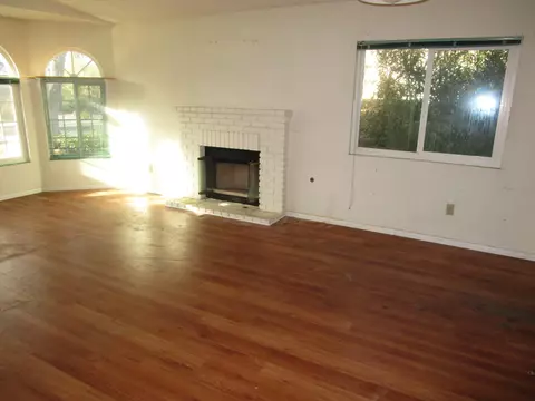 43832 Silver Bow Rd, Lancaster, CA 93535 photo 6
