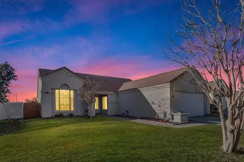 3133 Titcher Ln, Rosamond, CA 93560 photo 1