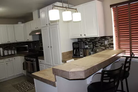 44026 Raysack Ave, Lancaster, CA 93535 photo 10