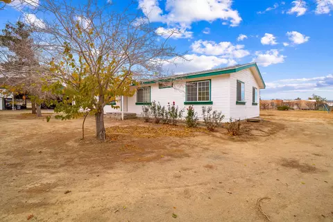 35511 77th St E, Littlerock, CA 93543 photo 2