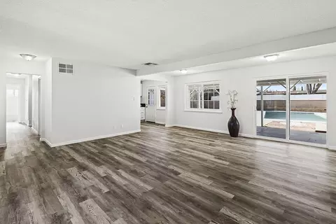 45047 Lorimer Ave, Lancaster, CA 93534 photo 5