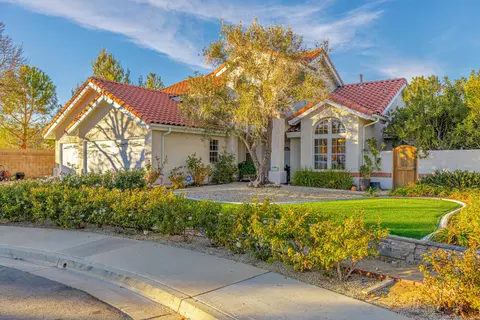6125 Phaeton Pl, Lancaster, CA 93536 photo 1