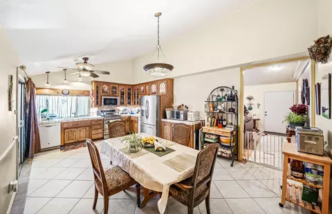 633 Eston Pl, Lancaster, CA 93535 photo 7
