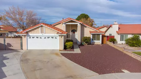 1545 Newgrove St E, Lancaster, CA 93535 photo 1
