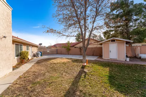 1545 Newgrove St E, Lancaster, CA 93535 photo 16