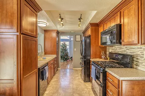 43421 Yew St, Lancaster, CA 93536 photo 13