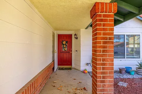43421 Yew St, Lancaster, CA 93536 photo 4
