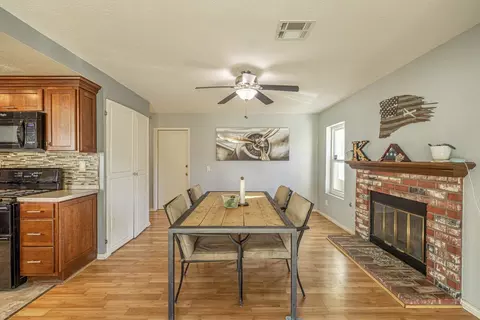 43421 Yew St, Lancaster, CA 93536 photo 15
