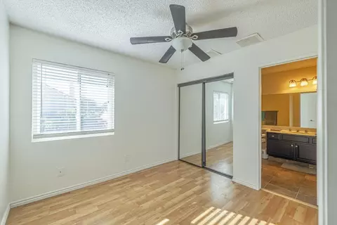 43421 Yew St, Lancaster, CA 93536 photo 27